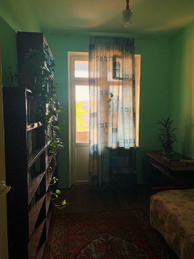 Room In The Centre Ереван Экстерьер фото
